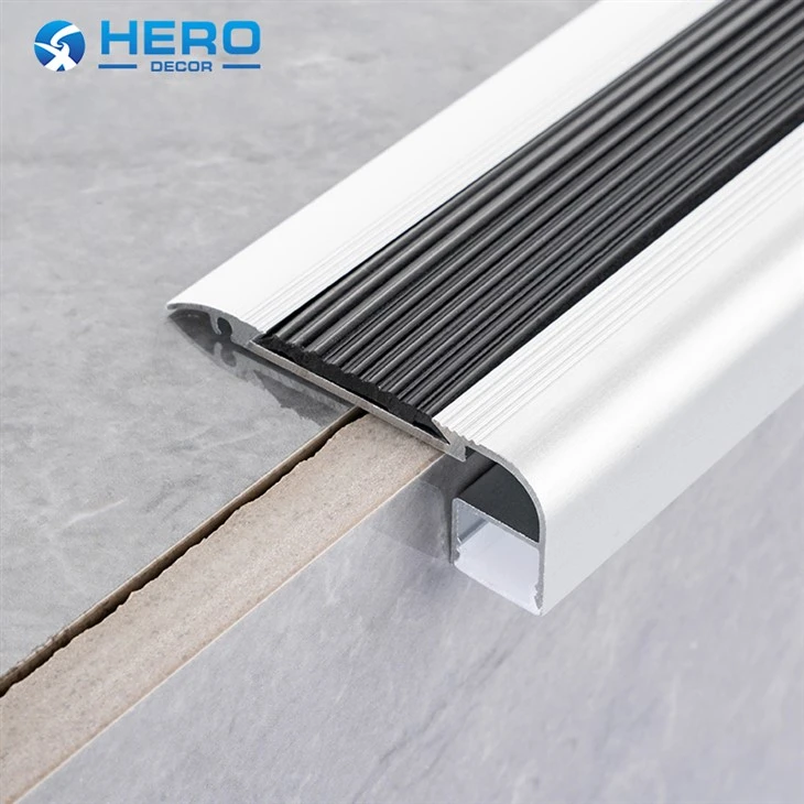 Paso de perfil de aluminio LED